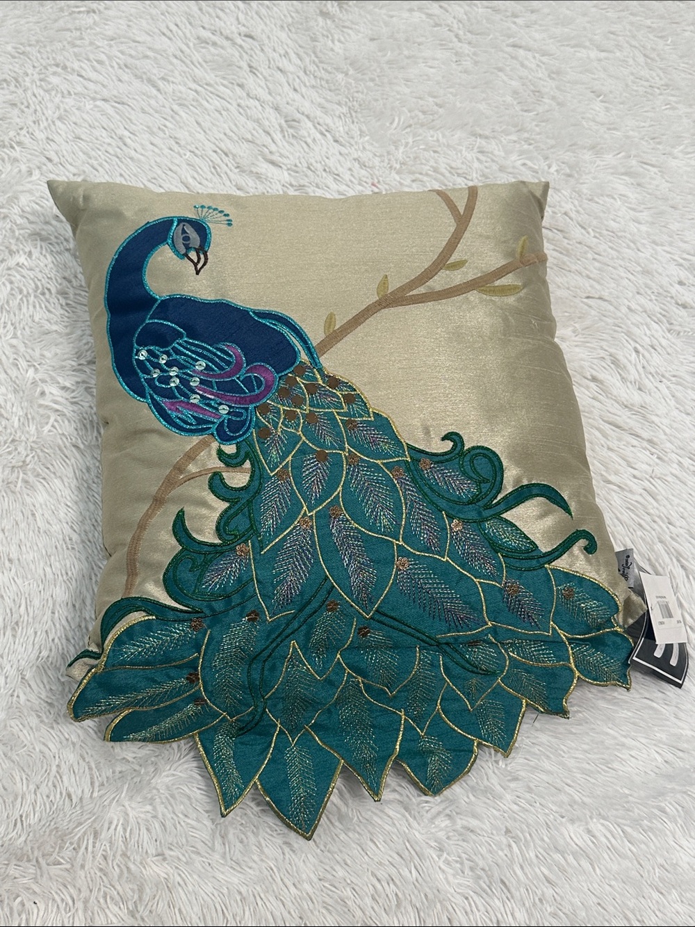 🥕 NWT Thro by Marlo Lorenz Peacock Thriw Pillow